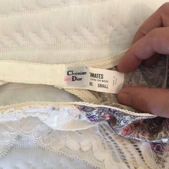 Vintage 1980s Christian Dior Silk Garter Belt Size Small. - Picture 7 of 11